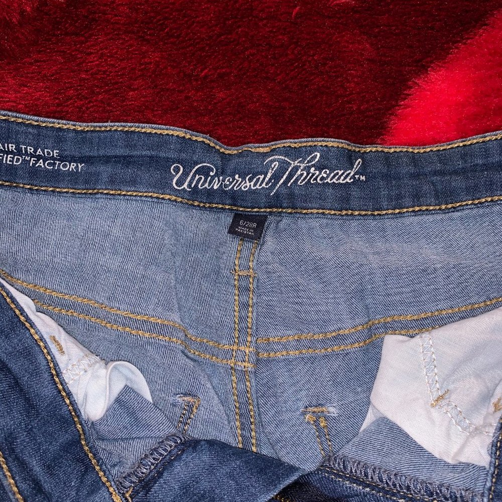 Universal Thread Jeans - Picture 3 of 3